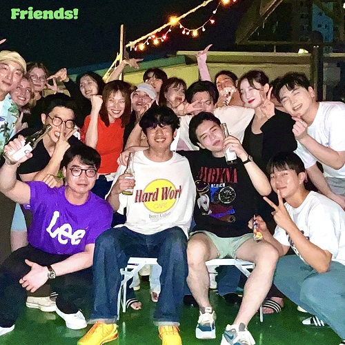 220817_2층과3층사이_Friends!_cover 500.jpg